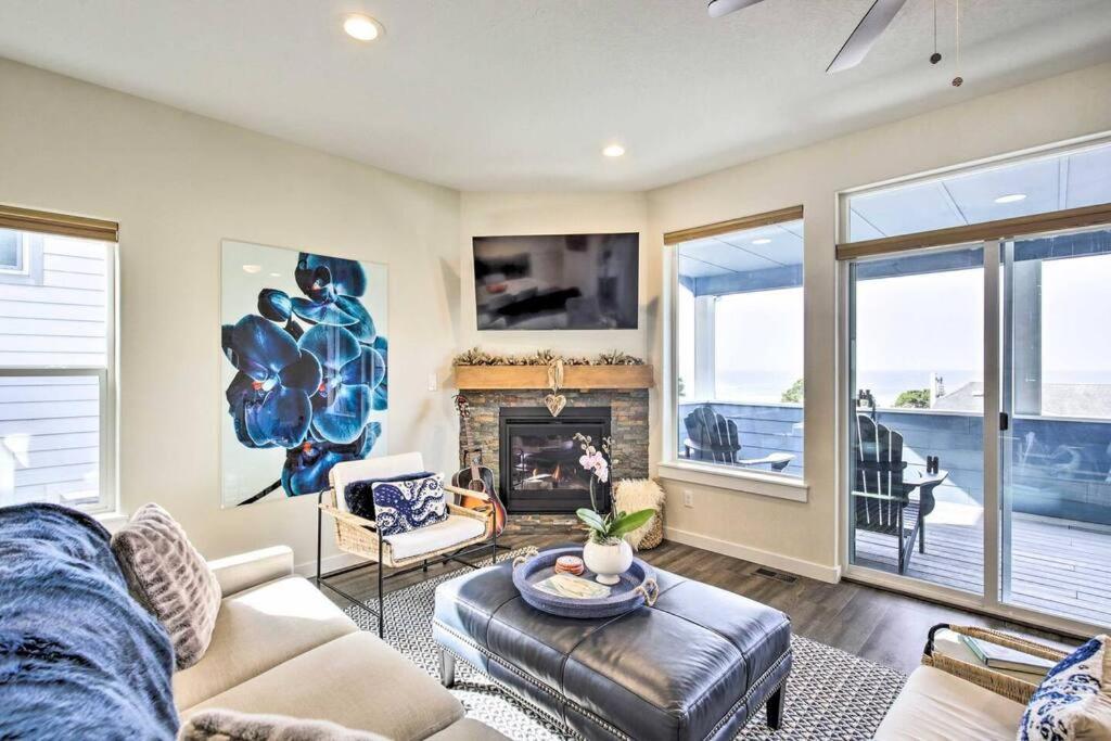 Modern Oregon Retreat W/ Deck, Hot Tub, Ocean View Депо Бей Екстериор снимка
